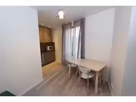 location meublée appartement 2 pièces 30.57 m² à grenoble (38000)  545 €