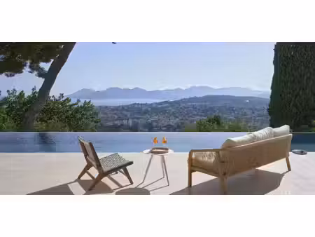 maison avec piscine en bord de mer le cannet (06)
