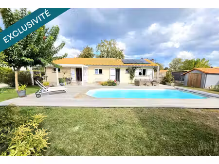 maison trois chambres située à marcheprime avec piscine