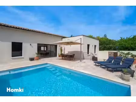 maison/villa t5 de 134 m² à l'isle-sur-la-sorgue 84800