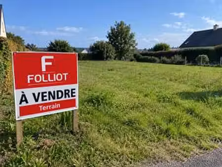 vente terrain à créances (50710) : à vendre / 945m² créances