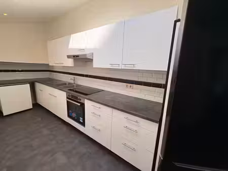 belle maison non-meuble - collocation ok !