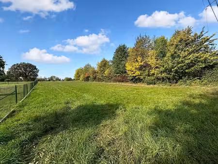 terrain situé à cul-des-sarts