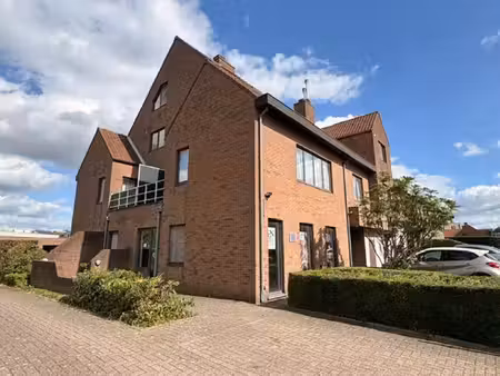 leuk en centraal gelegen appartement met garage in merksplas