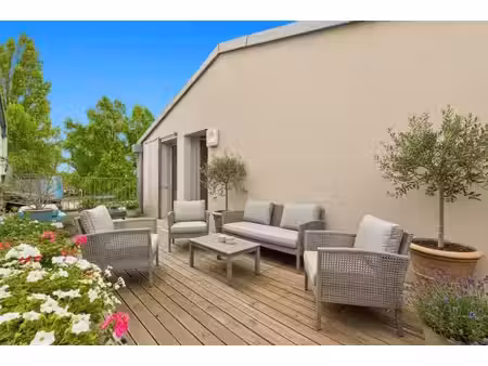 sainte-geneviève-des-bois ? duplex 3 pièces avec terrasse de 25 m² et parking en sous-sol