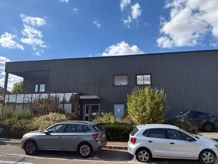 location local d’activités 438m²