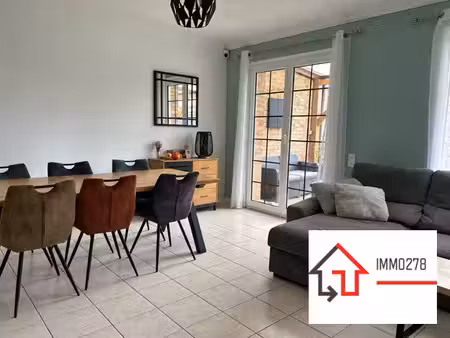 charmante maison de ville avec garage