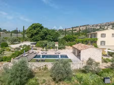 saint-saturnin-lès-apt  provence-alpes-côte d'azur  france with id 2786278514