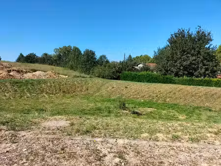 terrain constructible 1876m² mauvezin(32120)