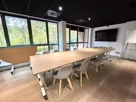 location bureau toulouse 349 m²