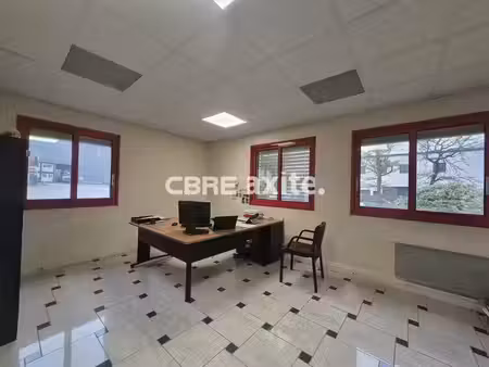 location bureau ville-la-grand 200 m²