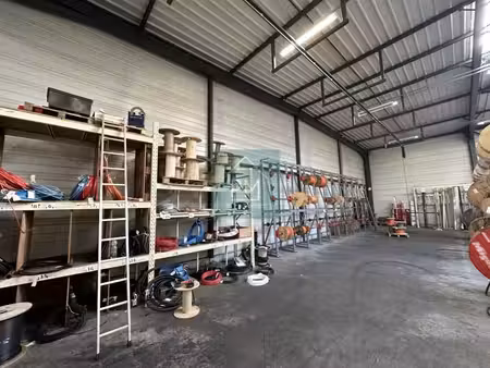 location entrepôt amiens 80080 2400m²