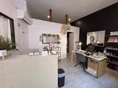local commercial 1 pièces 45 m² à louer narbonne 11100 ? | era immobilier