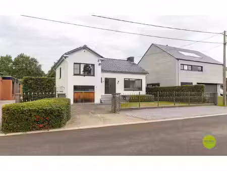 rustig gelegen  gerenoveerde woning op een ruim perceel