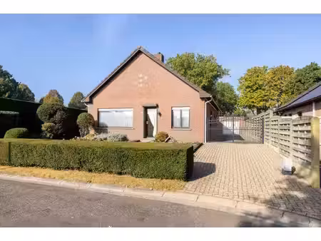gezinswoning met garage en tuin op topligging in rijkevorsel