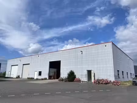 location local d’activités 1000m²