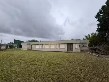 vente immeuble 25 pièces 500 m² à vierzon (18100)  114 000 €