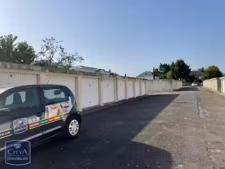 parking à louer - tours (37) - 85€