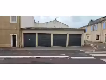 location local commercial narbonne 11100