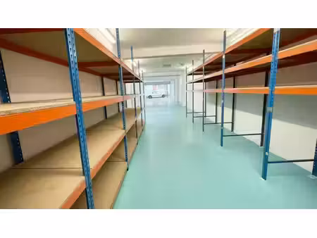local commercial marseille 146 m2