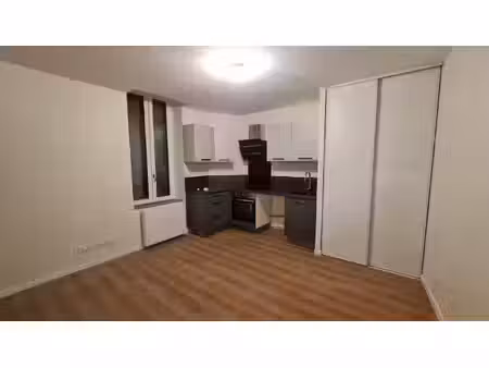 location appartement 2 pièces 30m² riom 63200