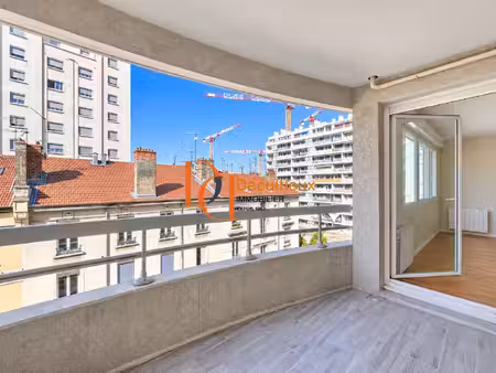 location appartement 2 pièces 50m² villeurbanne 69100