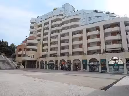 parking securise rue de france / grosso
