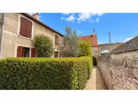 vente appartement 2 pièces 47 m² à etampes (91150)  109 000 €