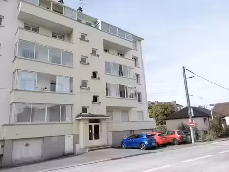 vente appartement 4 pièces 76 m² à lons-le-saunier (39000)  148 000 €