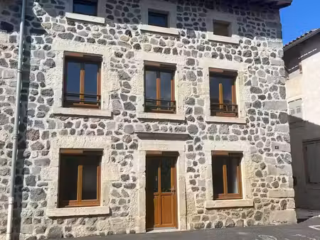 charmante maison de bourg meublée sur cour
