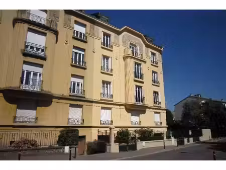location parking le ban st martin 57050