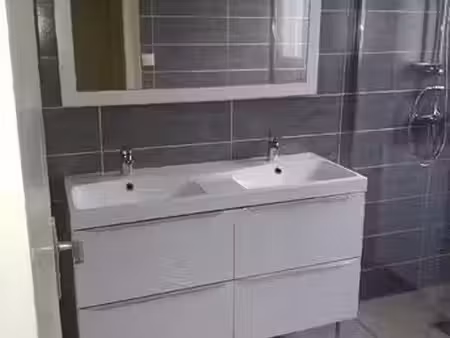 location maison 5 pièces à pineuilh (33220)  880 €