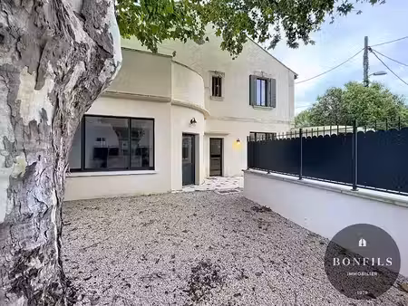location maison 5 pièces 165.9 m² à avignon (84000)  2 076 €