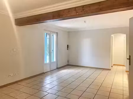 location maison 4 pièces 95.84 m² à grasse (06130)  1 500 €