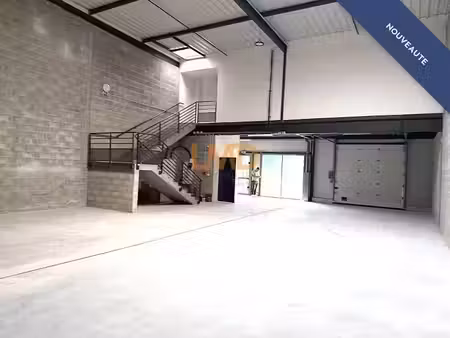 location locaux professionnels 2 pièces 240 m² à marolles-en-hurepoix (91630)  3 490 €