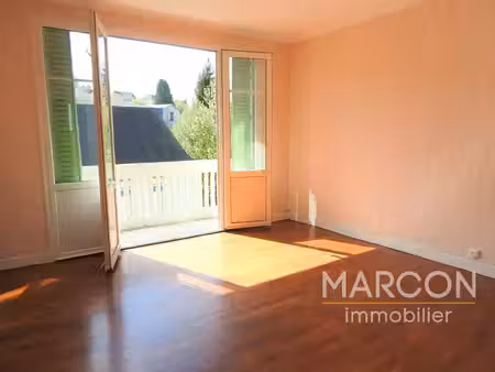 appartement f2 avec balcon - gueret centre-ville