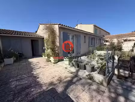 vente maison 5 pièces 79 m² à les angles (30133)  258 000 €