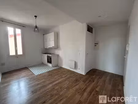 saint-raphael centre-ville location appartement t2
