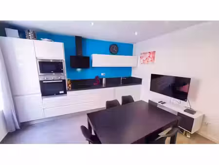 location meublée locaux professionnels 1 pièce 12 m² à lyon 3ème (69003)  495 €