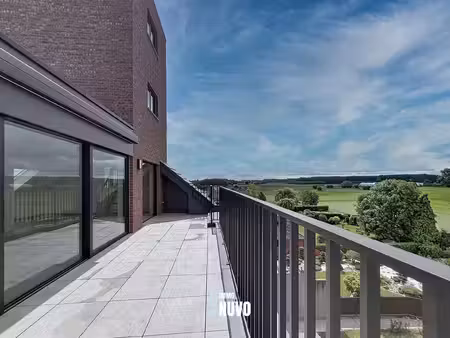 stijlvol penthouse met 3 slaapkamers  bureau en ruim terras