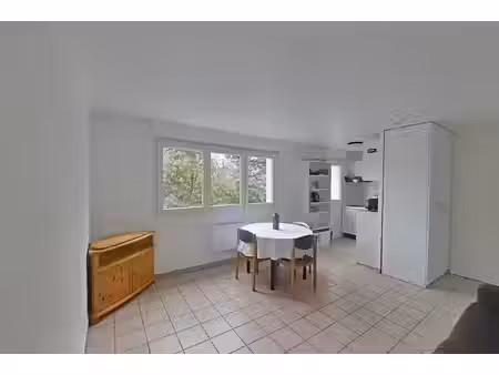 location meublée appartement 1 pièce 24.55 m² à lagny-sur-marne (77400)  670 €