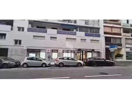 location locaux professionnels 1 pièce 15 m² à cagnes-sur-mer (06800)  399 €