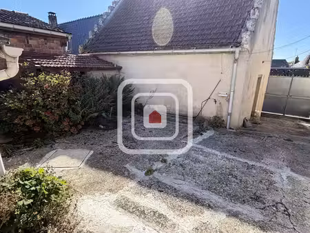 maison ancienne en pierre