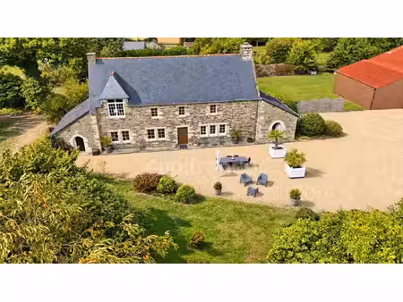 propriété à vendre carhaix plouguer 7 pièce(s) 192m2 324 900€