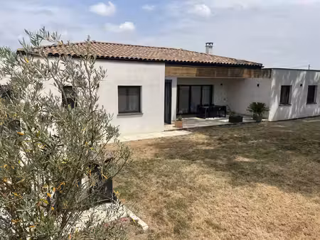 villa récente de plain pied t5