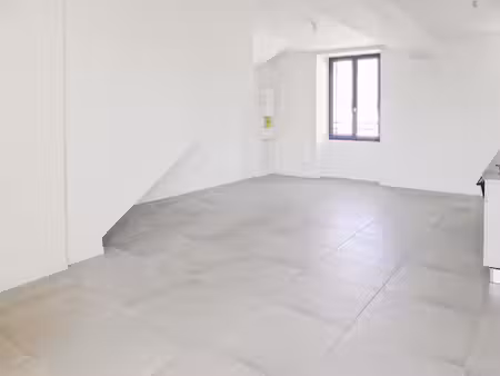 location appartement 3 pièces  53.69m²  la ferté