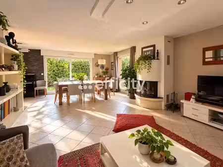 vente maison 6 pièces 150 m² à pérenchies (59840)  540 000 €