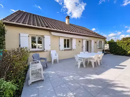 longpont-sur-orge - maison individuelle de plain-pied de type f5 - excellent etat - jardin
