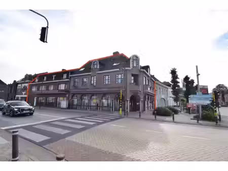 commercieel te koop in balen