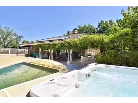 maison de luxe de 5 pièces en vente à salles  nouvelle-aquitaine